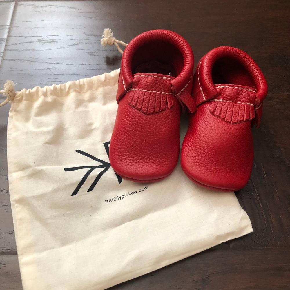 New Freshly Picked Fire Engine moccs size 5